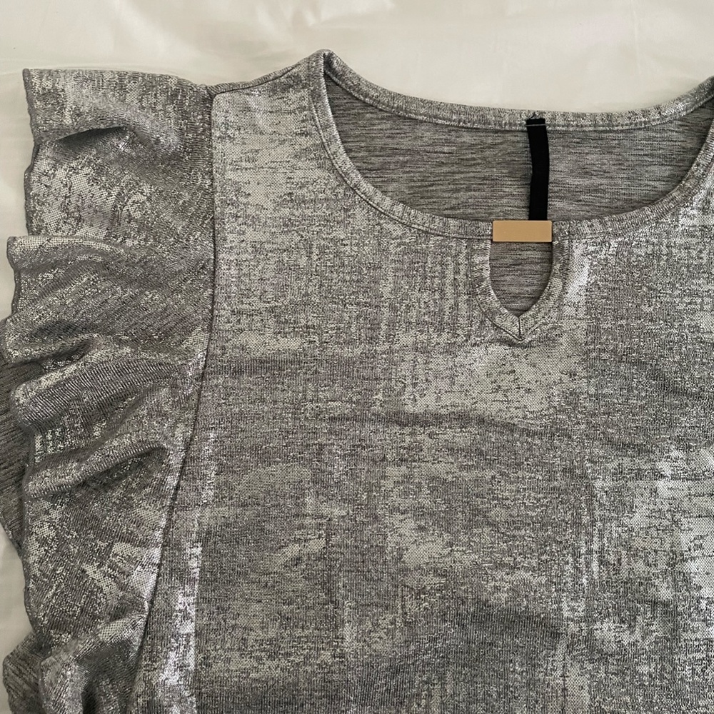 Metallic Top - Picture 2 of 3